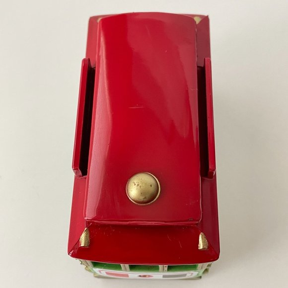 San Fransisco Cable Friction Car Green Red Powell & Hyde Streets Souvenir Decor - Picture 6 of 10